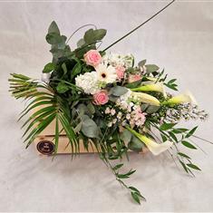 Handtied Open Spray