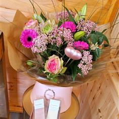 HatBox Arrangement 